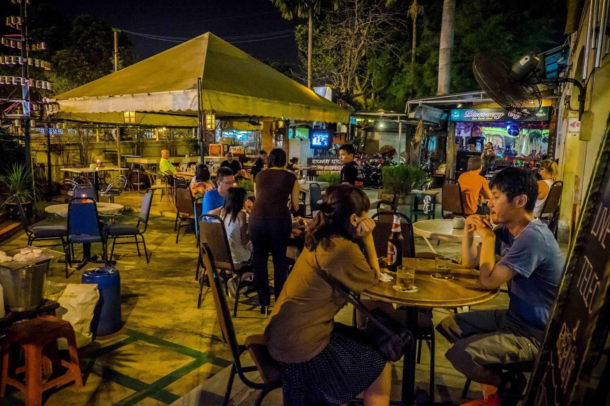 Discovery Cafe And Guesthouse Malacca Bagian luar foto