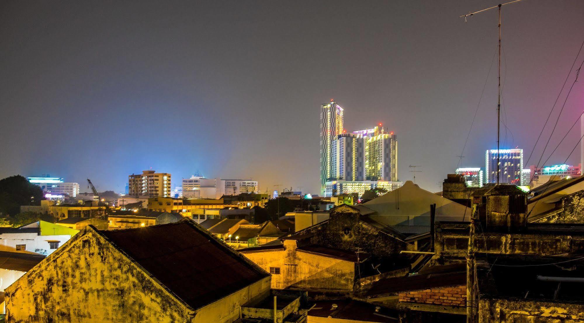 Discovery Cafe And Guesthouse Malacca Bagian luar foto