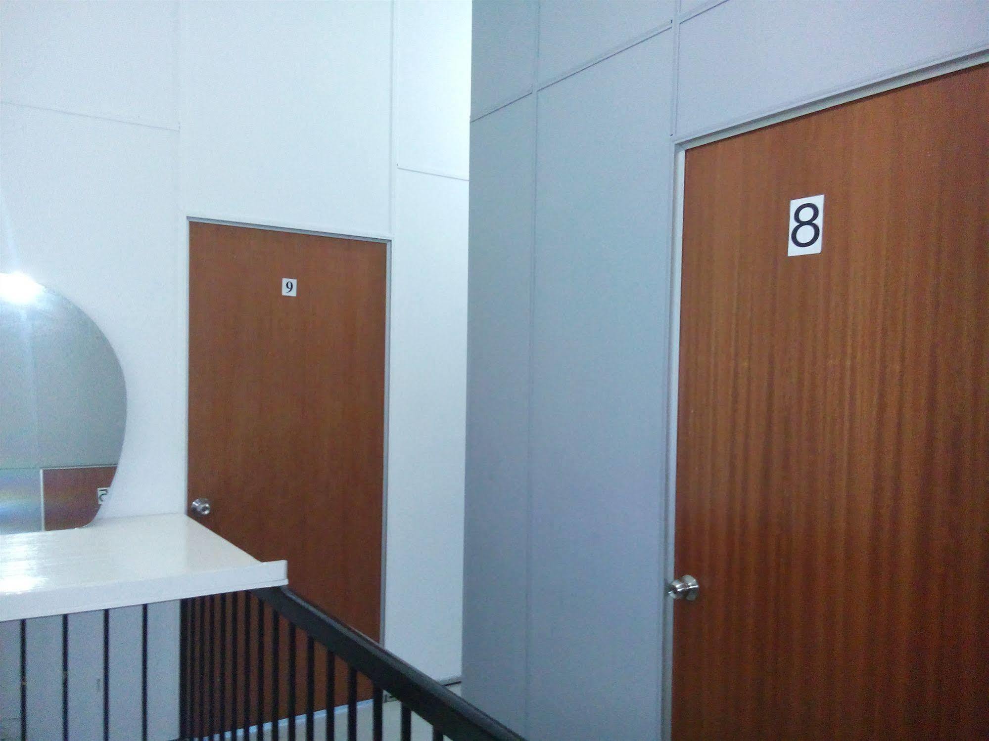 Discovery Cafe And Guesthouse Malacca Bagian luar foto