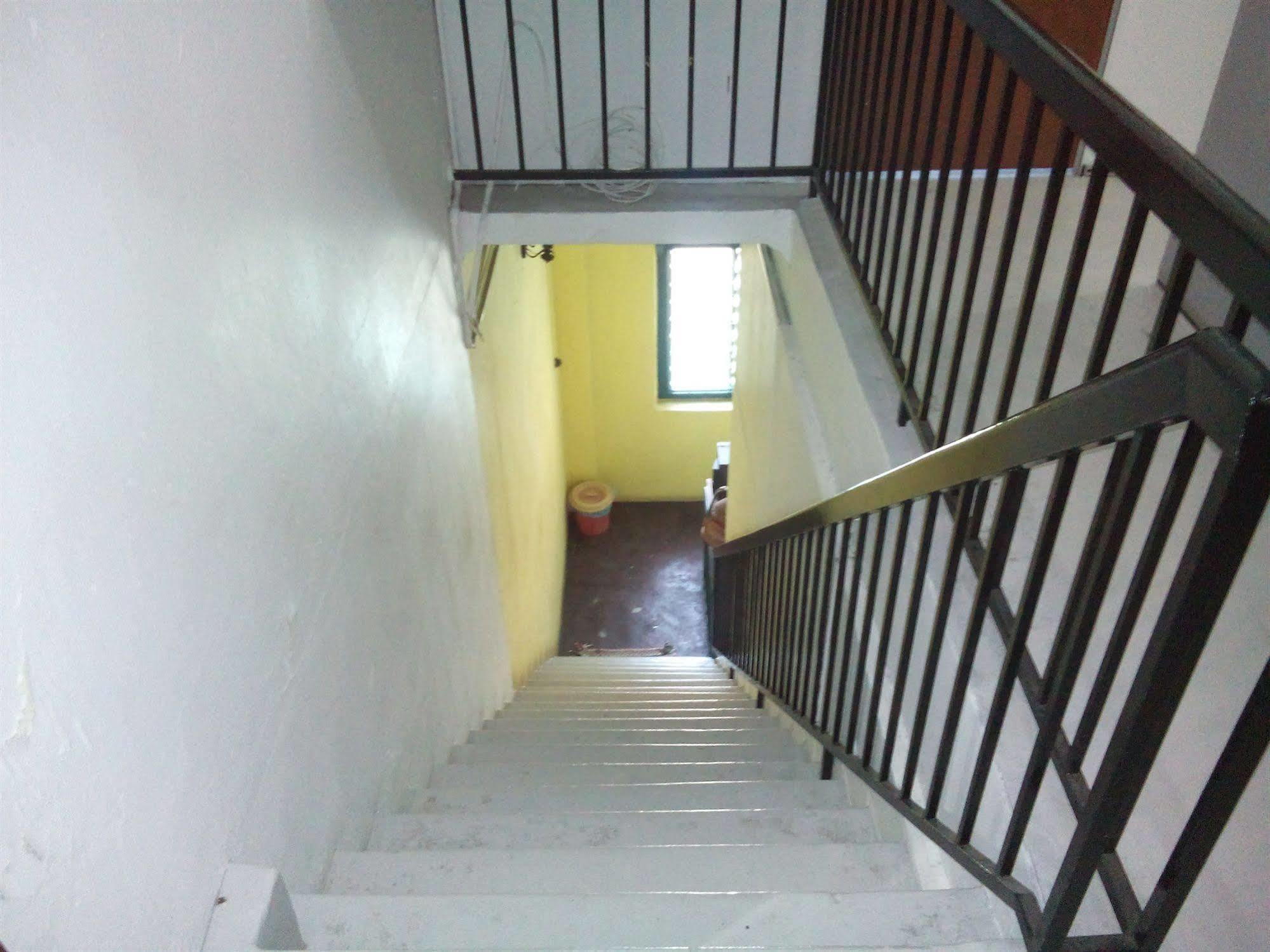Discovery Cafe And Guesthouse Malacca Bagian luar foto