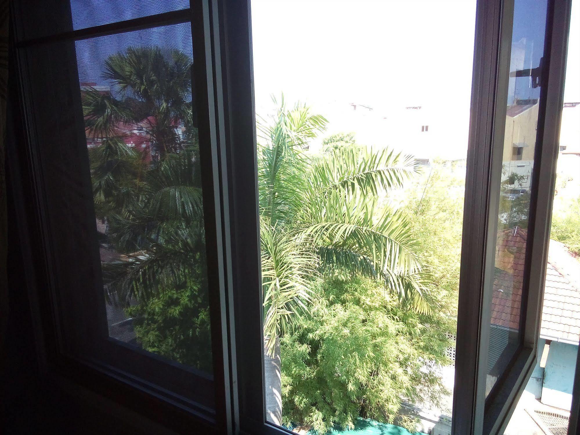 Discovery Cafe And Guesthouse Malacca Bagian luar foto